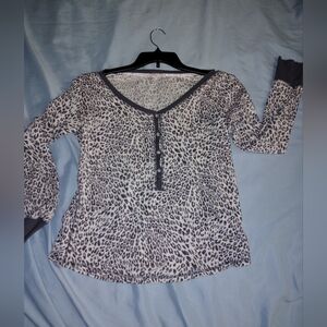 Pristine Victoria's Secret Leopard Print Long Sleeve Top/Blouse
